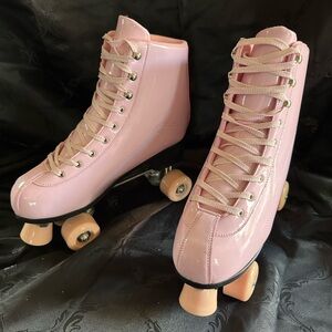 Cosmic Skates size 14